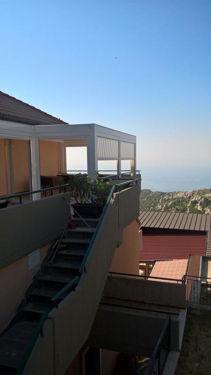 B&B Angela Monte Sant'Angelo Bagian luar foto